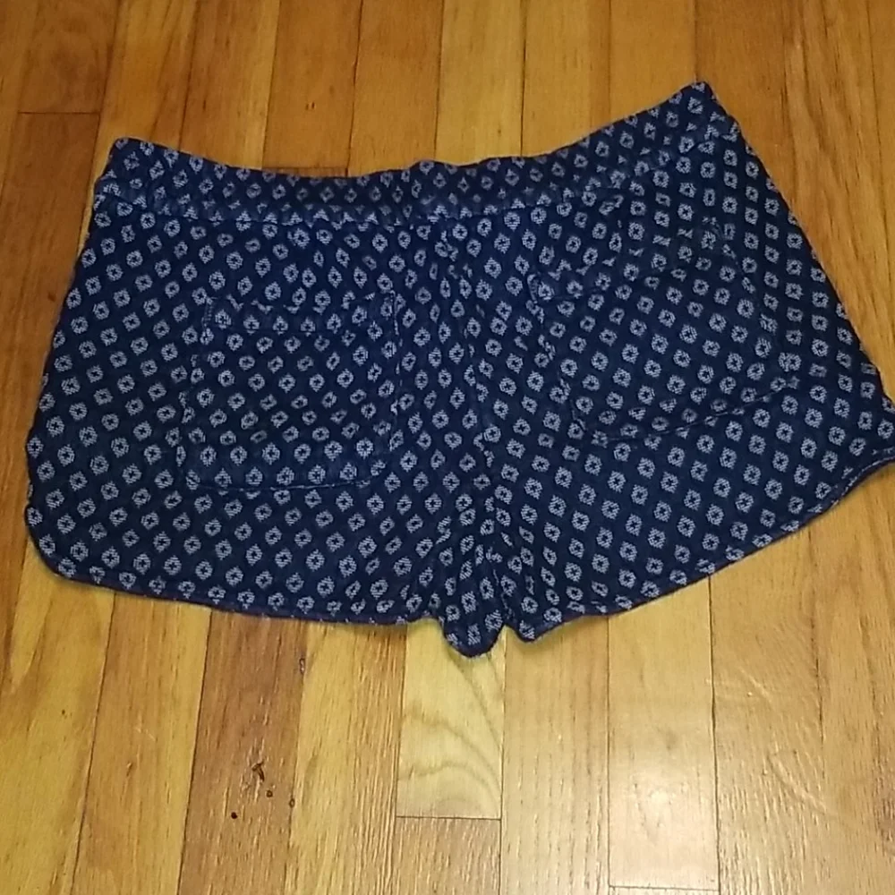 Loft 100% cotton shorts, med - Picture 4 of 9